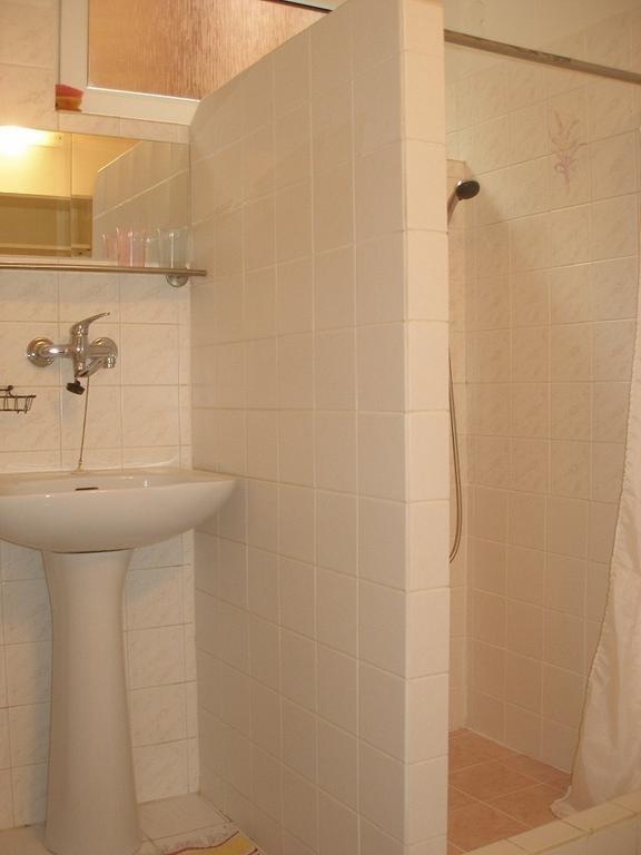 Privát Horička Apartman Lipótszentmiklós Szoba fotó